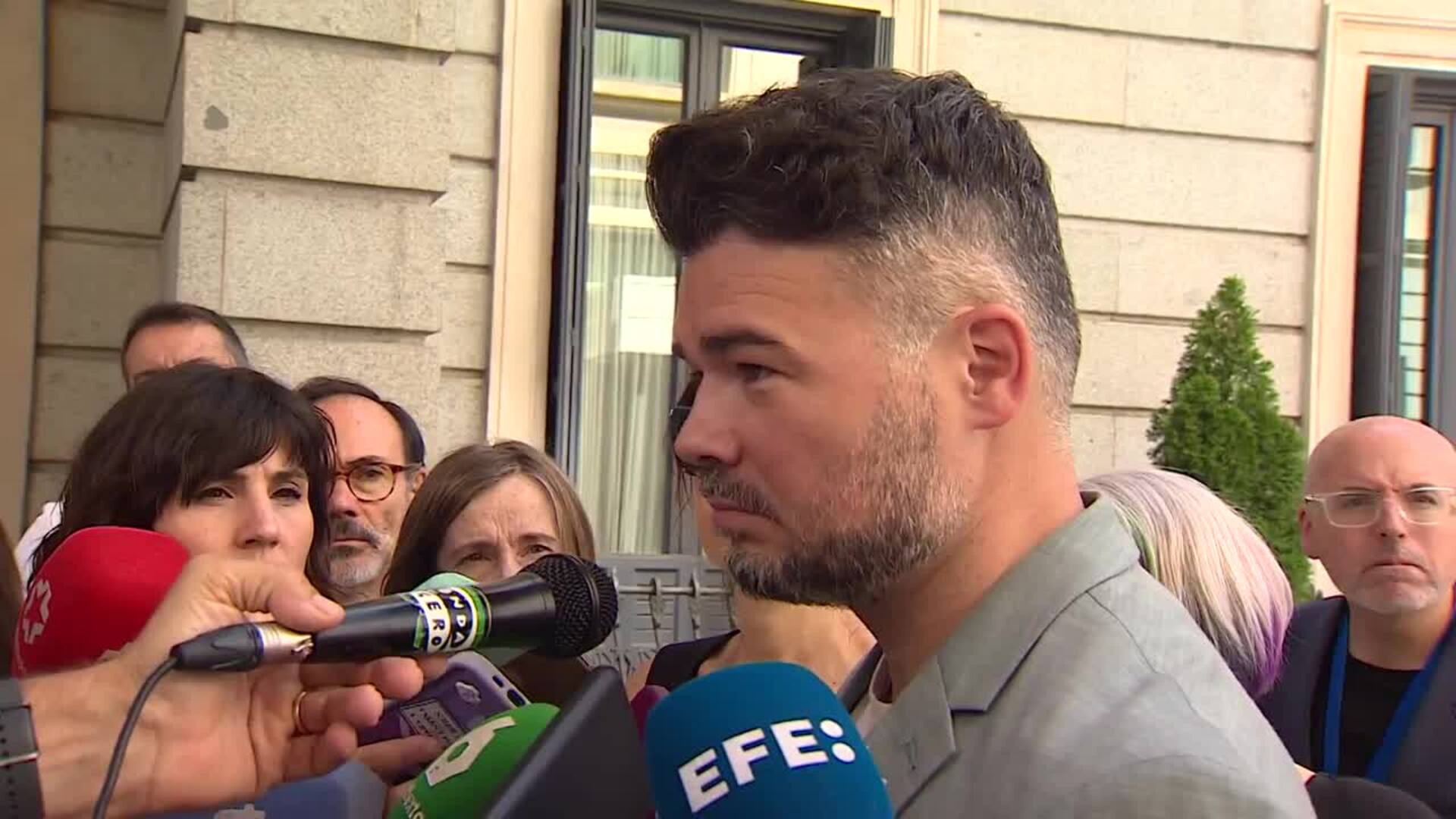 Rufián se pregunta "dónde está Sánchez" y dice que dejarán de apoyarle con "indicios claros"