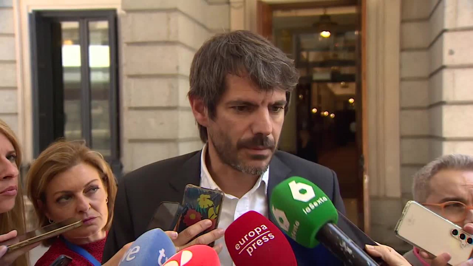 Sumar pide al PSOE que aparte a Santos Cerdán de inmediato