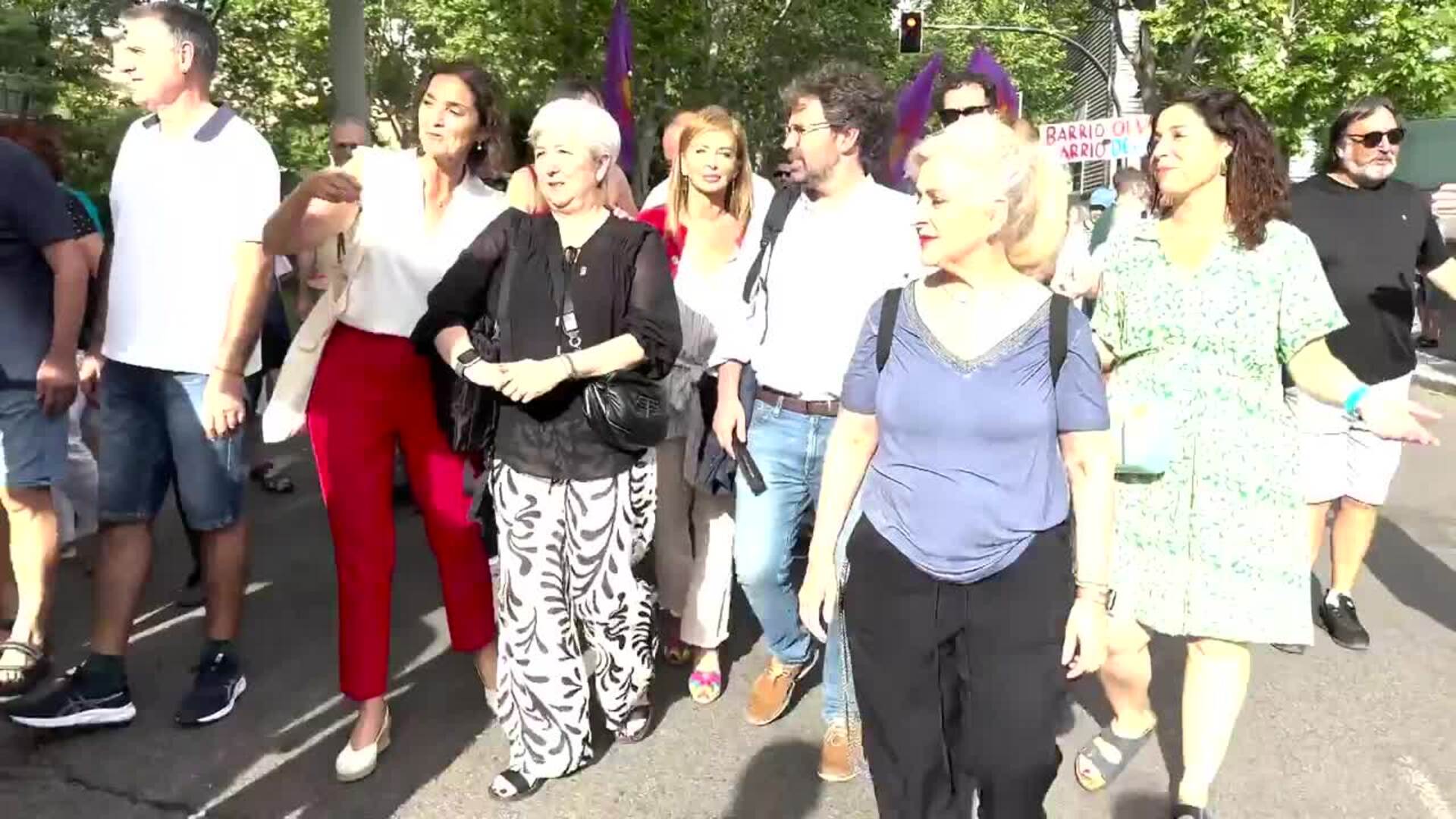 Vecinos de Vallecas salen a las calles para reclamar inversiones ante "falta de atención"