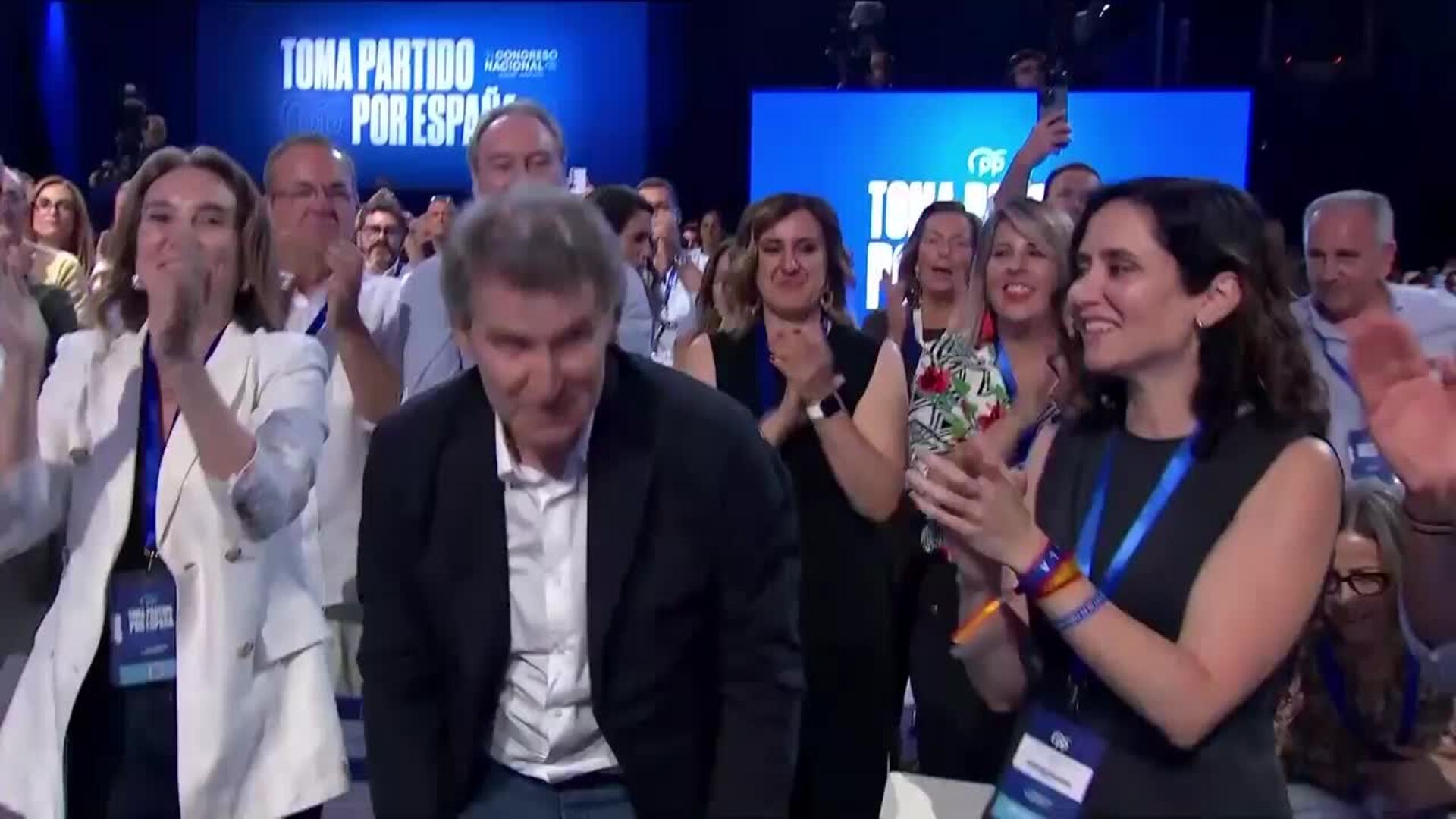 Alberto Núñez Feijóo, reelegido presidente del PP con el 99,24% de los votos