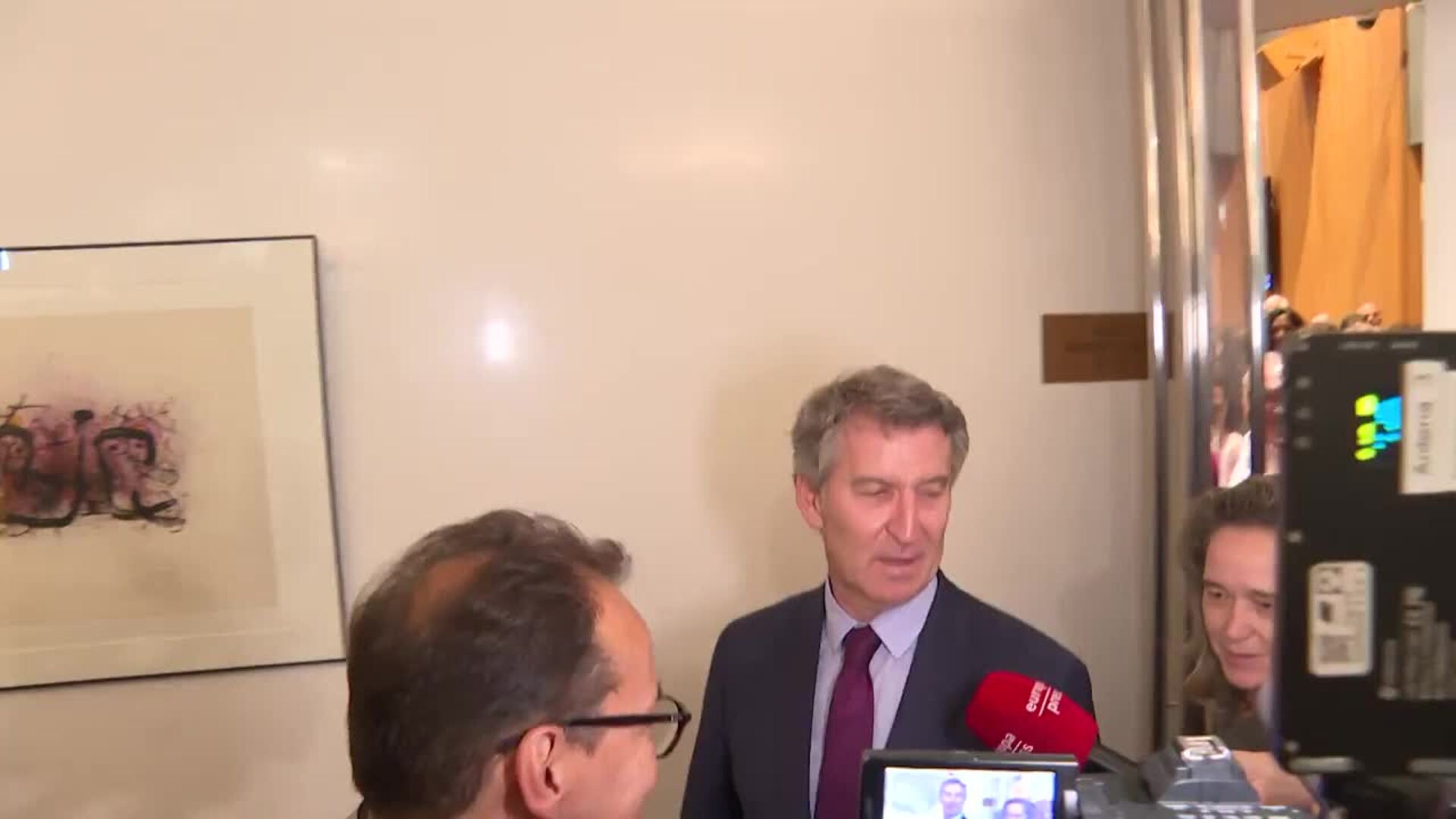 Feijóo sobre si se compromete a convocar elecciones antes de pactar con Vox: "Tranquilidad"