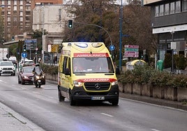 Una ambulancia de Sacyl, en una imagen de archivo.