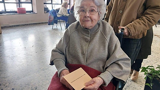 A votar con (casi) 95 años: «Este día nunca me lo pierdo»