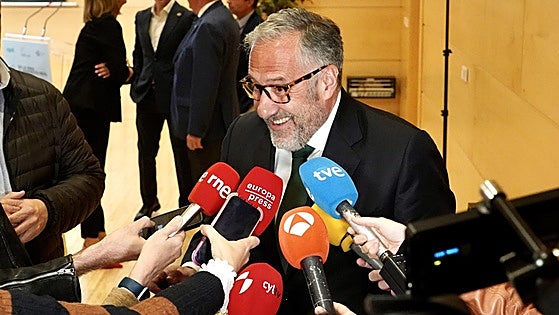 Pollán insiste en que Vox «quiere gobernar con un programa, medidas y plazos»