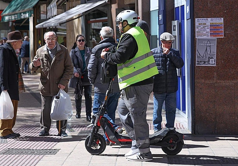 Más de la mitad de las 753 multas a patinetes desde octubre son por no llevar casco