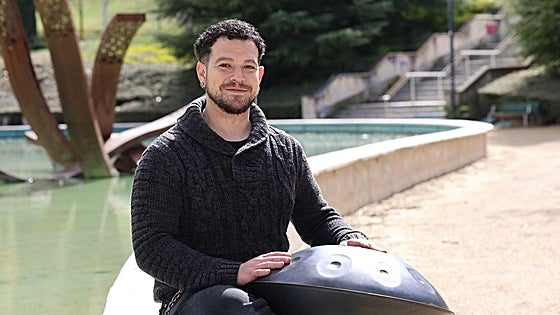 'Rodritmos', 'influencer' de percusión corporal: «Cualquier instrumento se puede utilizar como parte de la música»