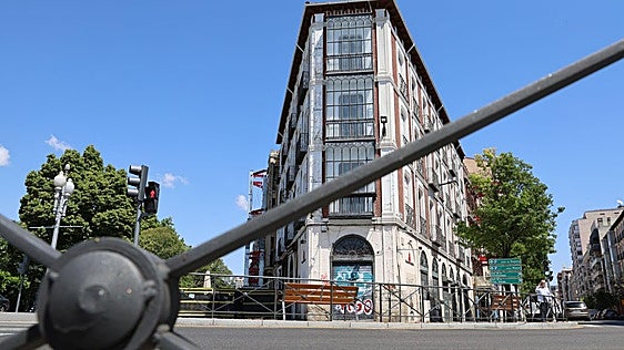 La casa de 1800 con vistas al arco del triunfo vallisoletano