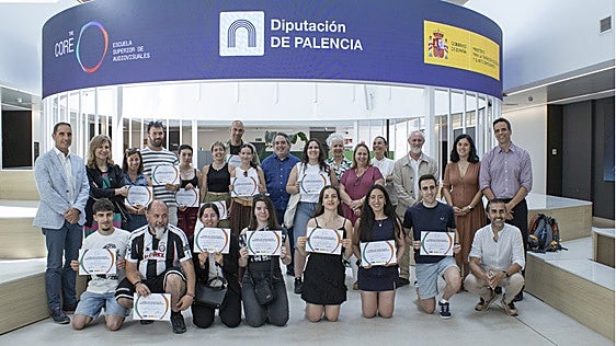España Latente acerca a los jóvenes del medio rural las últimas tecnologías