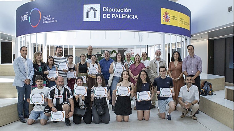 España Latente acerca a los jóvenes del medio rural las últimas tecnologías