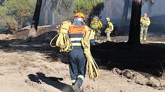 Sofocado doce horas después el incendio de Olmedo que obligó a activar el nivel 1 de gravedad