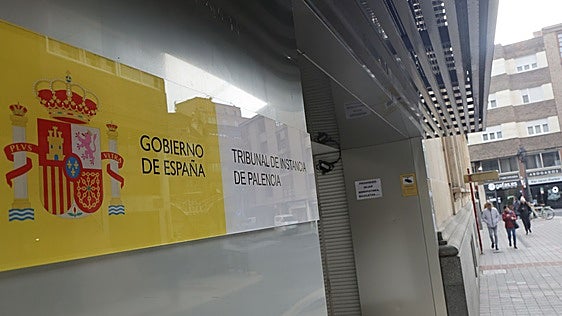 Despedida una empleada de un Lupa que no pasó por caja productos por 14,43 euros que compró en la carnicería