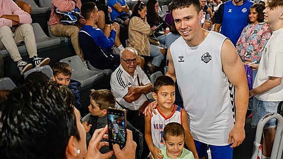 La afición ya enciende al Palencia Baloncesto