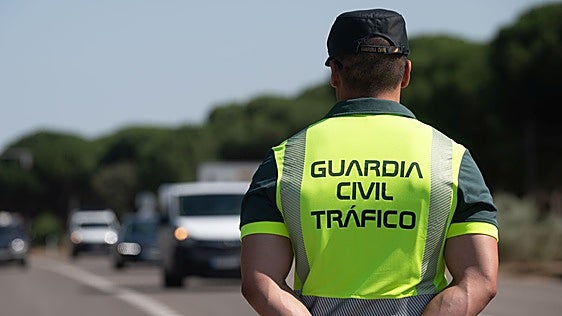Investigado un conductor de 79 años por circular durante 11 kilómetros en sentido contrario por la A-11