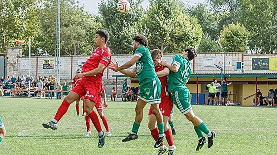 Fotos del debut del Turégano en Tercera RFEF