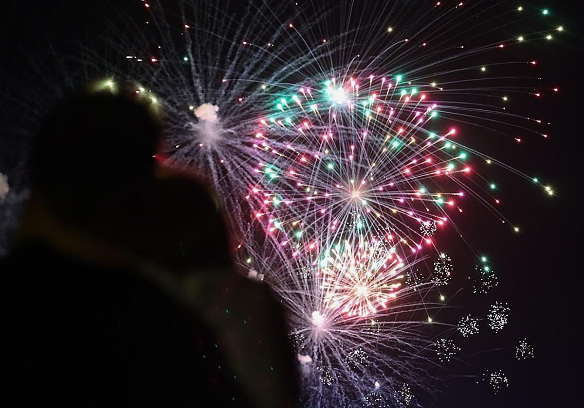 Las imágenes de los fuegos artificiales del lunes de Ferias en Valladolid