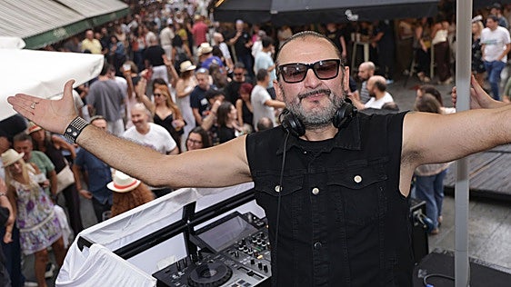 Paco Devotion: «Mientras otros pinchen reguetón, a mí no me faltará trabajo»