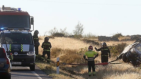 Herido un hombre  al volcar su coche en la carretera de Palazuelos