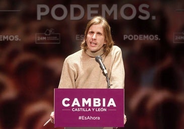Pablo Fernández, en un mitin del año 2015, cuando entró en política como secretario autonómico de Podemos.