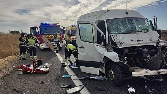 Muere el conductor de una furgoneta que ha colisionado con un turismo en la A-62 a su paso por Valladolid