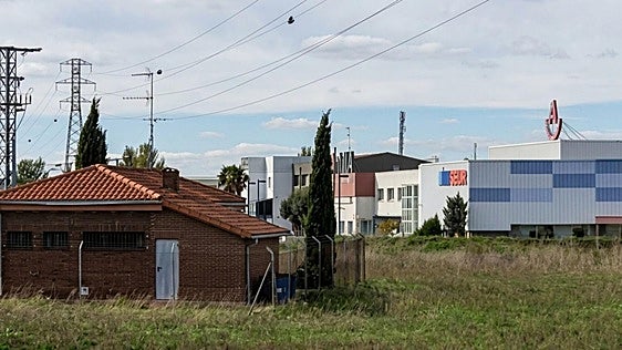 Muere un trabajador al caer desde el tejado de una nave en un polígono de Burgos