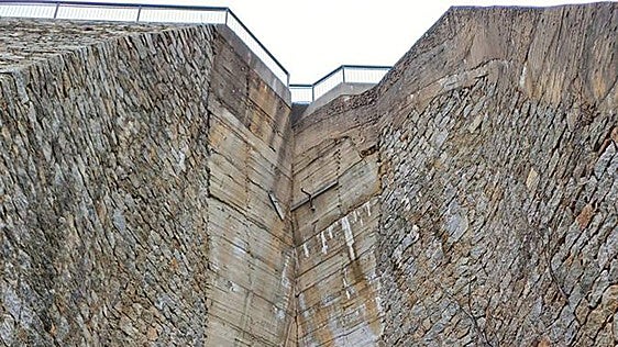 La CHD enfría los plazos para decidir el futuro de El Tejo