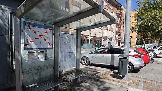 Santa Teresa reclama recuperar la parada de autobús junto a la antigua estación de tren