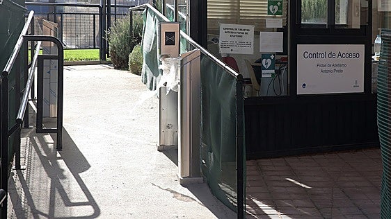 Las pistas de atletismo controlarán los accesos de cientos de deportistas por QR