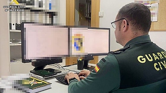 Dos investigados por la venta de entradas falsas para un partido de fútbol