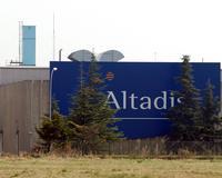 La Bolsa castiga la rebaja de precios de Altadis