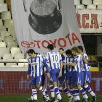 El Deportivo aprovecha un penalti ante el Valencia para pasar a semifinales