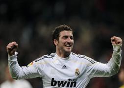 Higuaín : «Me ganaré la renovación dentro del campo»