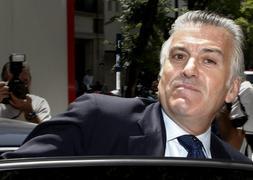 El sumario del 'caso Gürtel' implica al ex tesorero del PP por el cobro de 1,3 millones de euros de 'dinero B' de la trama