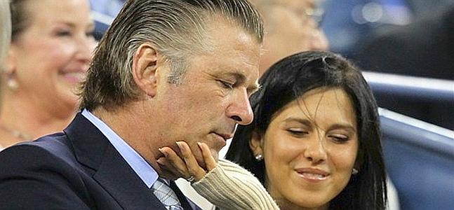 El actor y su novia de raíces 'cañís'./ Gtres