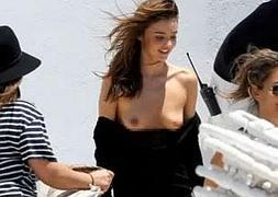 La modelo Miranda Kerr. / Foto y vídeo: YouTube