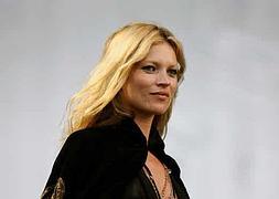 Kate Moss antes de un desfile. / Alessia Pierdomenico (Reuters)