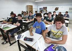 Un grupo de alumnos del colegio San Fernando de Avilés, en Asturias. / Marieta Álvarez