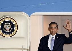 Barack Obama, a su llegada a Tokio. / Foto: Efe