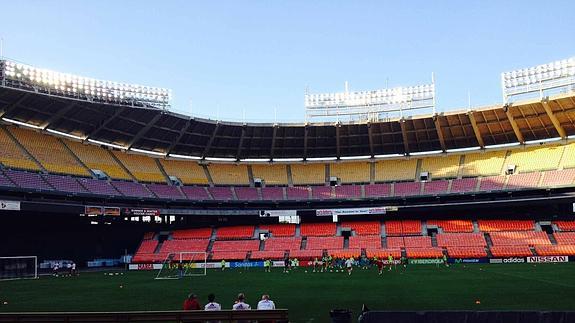 La sesión vespertina de la selección en el RFK Stadium estuvo dividida en dos partes