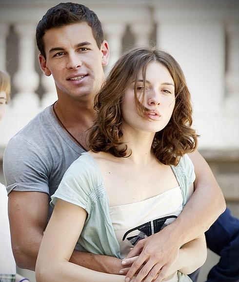 Mario Casas y María Valverde.