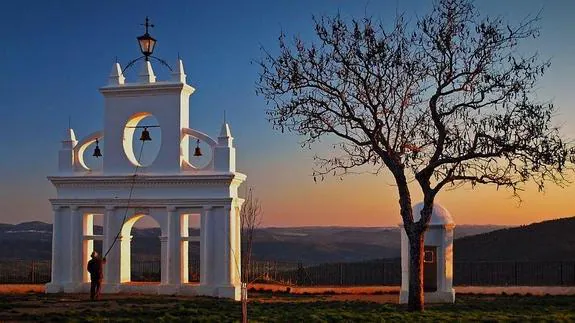 Peña de Arias Montano, un rincón para perderse