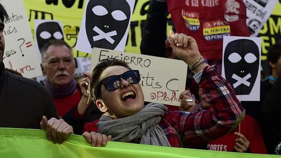 Los manifestantes protestan en Madrid.
