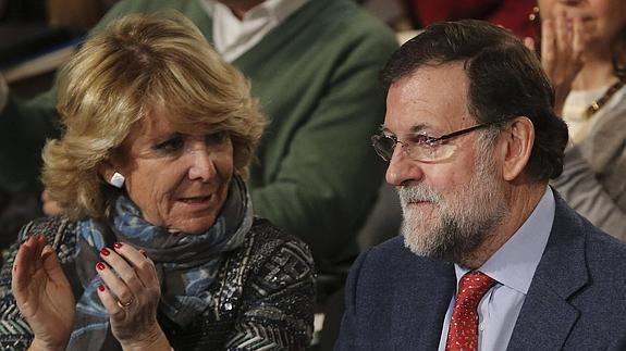 Rajoy y la presidenta del PP de Madrid, Esperanza Aguirre. 