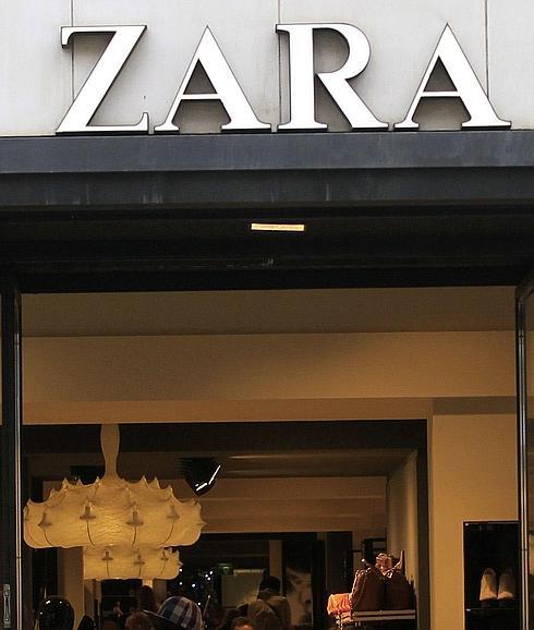 La entrada a una tienda de Zara.