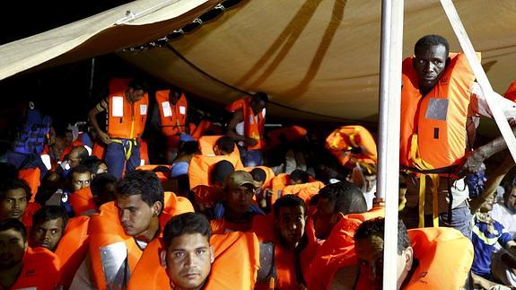 Rescate de inmigrantes en el Mediterráneo.