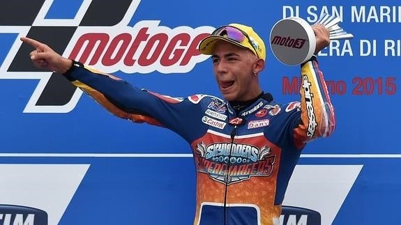 Enea Bastianini celebra su victoria en Misano. 