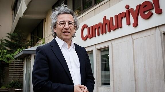 El redactor jefe del diario opositor turco "Cumhuriyet", Can Dündar.