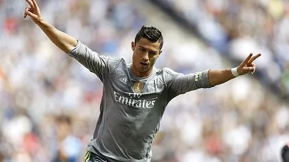 Cristiano Ronaldo celebra uno de sus goles ante el Espanyol. 