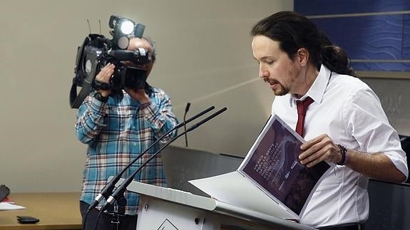 Podemos exige el referéndum catalán para sellar un acuerdo de gobierno con Sánchez