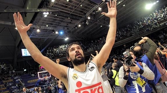 Sergio Llull celebra una victoria con el Real Madrid. 