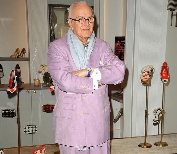 Manolo Blahnik. 